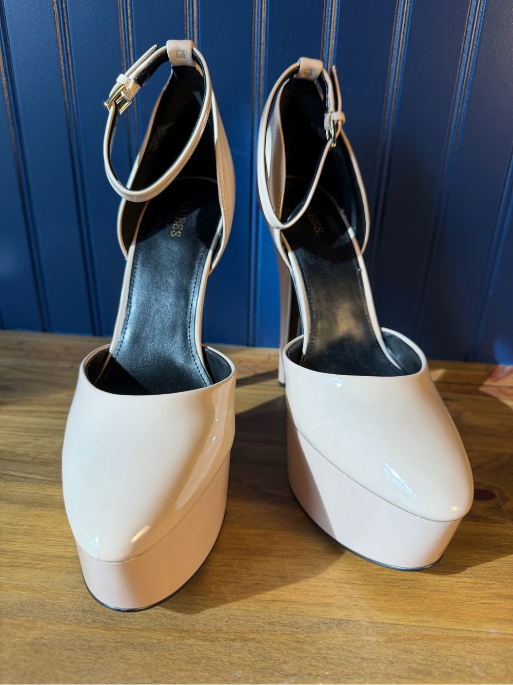 GUESS Rachal Light Natural Patent Platform Heels Pumps Size 10